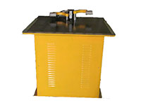 Hydraulic bending machine